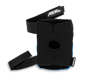 RKD620 REKD Knee Ramp Pads BlackBlue Back Unstrapped.jpg