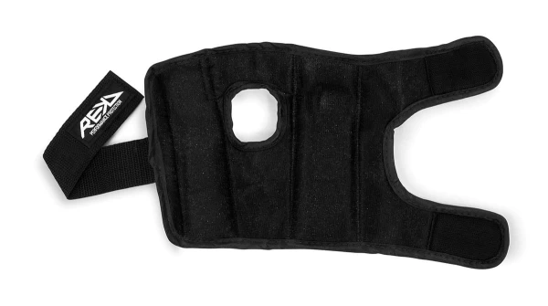 RKD590 REKD Junior Heavy Duty Pad Set Black Wrist Guards Back Unstrapped.jpg