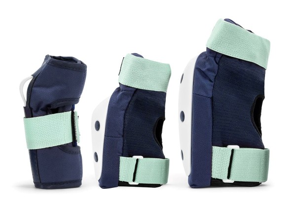 RKD600 REKD Heavy Duty Pad Set BlueMint All Pads Side.jpg