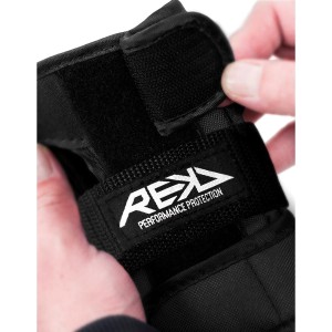 RKD600 REKD Heavy Duty Pad Set Black Wrist Guards Detail.jpg