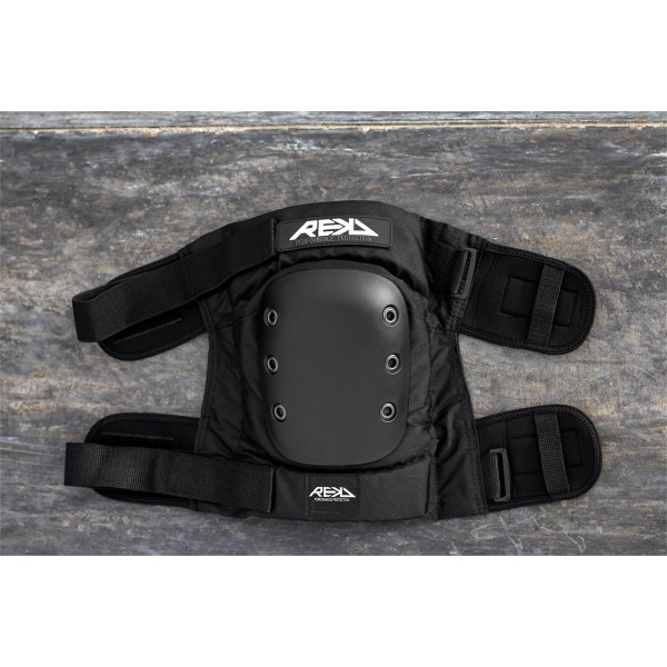 RKD650 REKD Pro Ramp Knee Pads Black Lifestyle 4.jpg