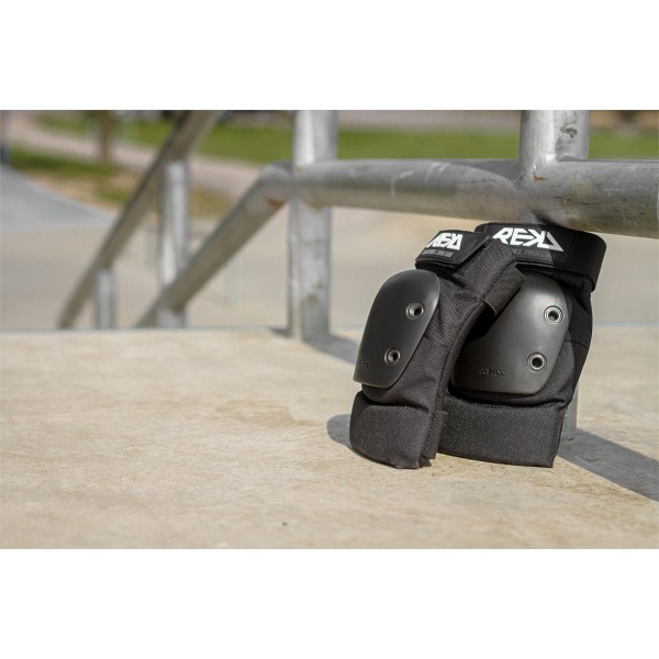 RKD630 REKD Ramp Elbow Pads Promo 05.jpg